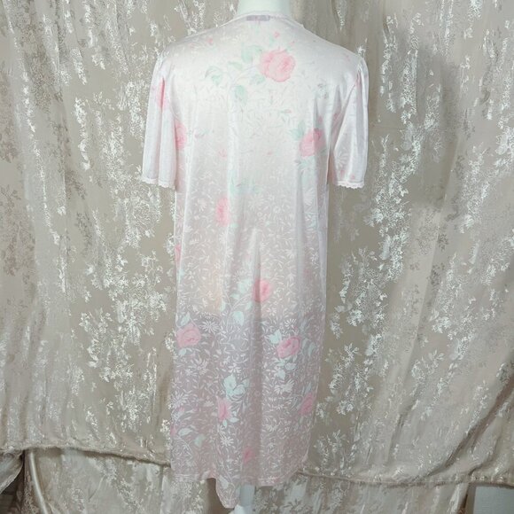Vintage Vanity Fair Light Pink Floral Button Up Night Dress Coquette Size M - Picture 4 of 8